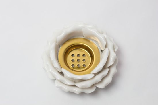 صورة مباخر سيراميك شكل وردة